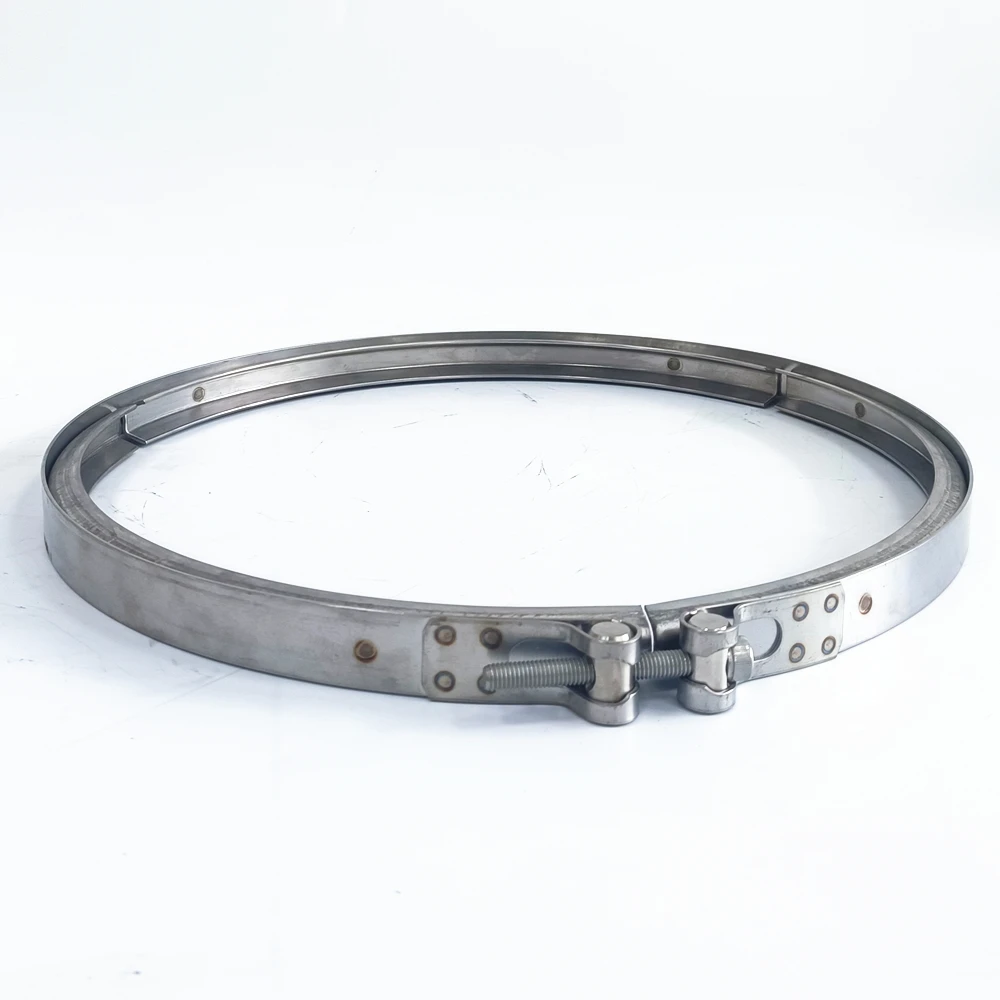 

Комплект зажимов и прокладок для сажевого фильтра DPF для грузовиков Volvo 21716414, новый, модель CLA