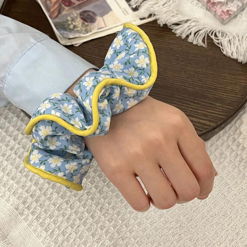 Thumbnail 4 - #4 Cheap Scrunchie Hair Ties Worth Buying