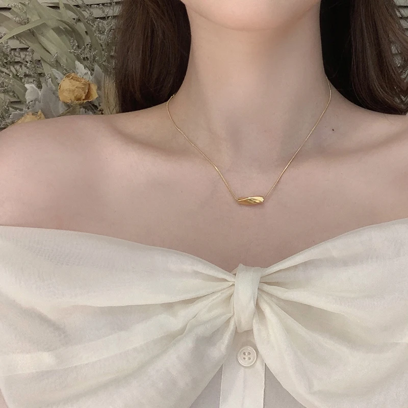 Edelstahl Goldfarben Kette Geometrischer Anhänger Halskette Sexy Schlüsselbein-Kette für Frauen Modischer Sommer-Schmuck Accessoires – Detail 7