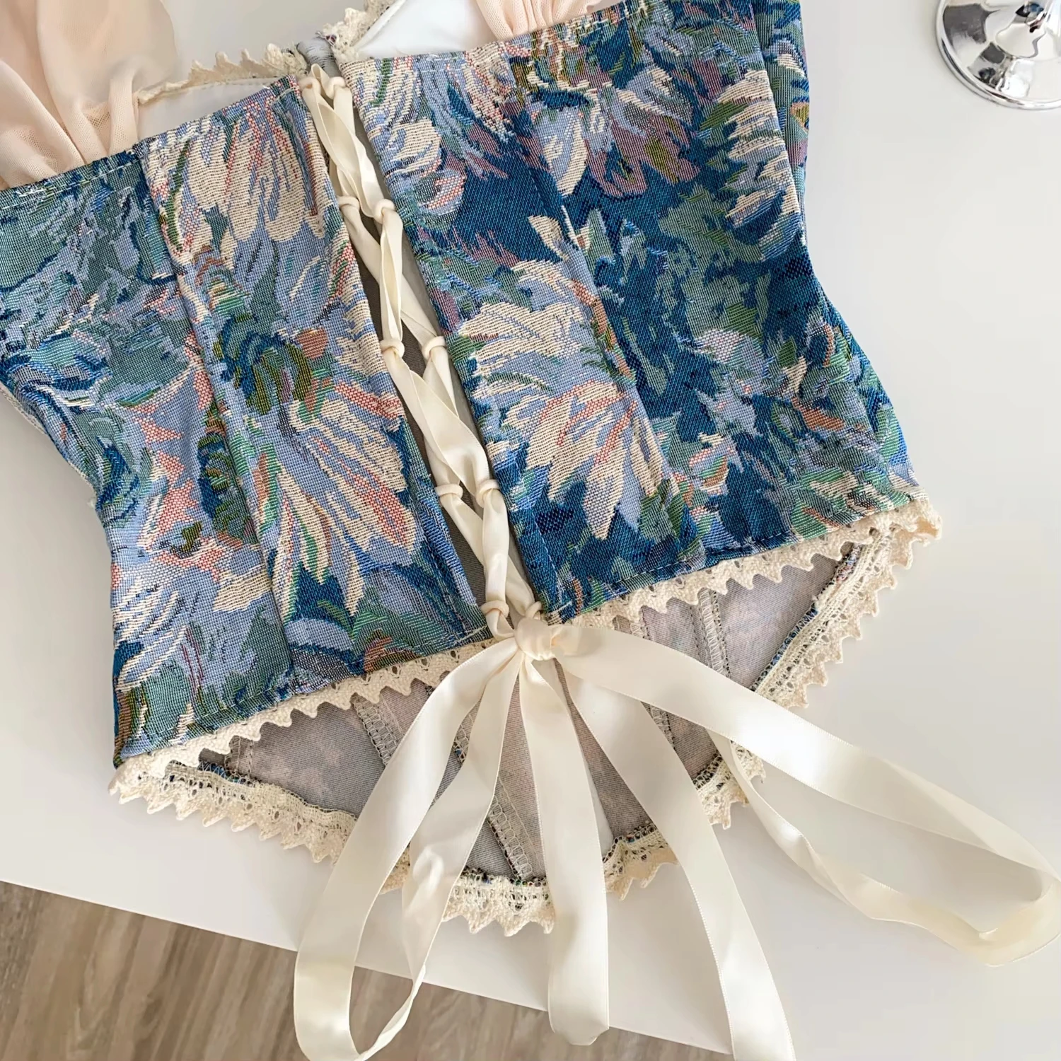 Damen Vintage Blumen-Korsett-Bustier-Top mit abnehmbaren Netzärmeln, Spitzenbesatz und Rückenband, Y2K Party Damen Crop Tops – Detail 9