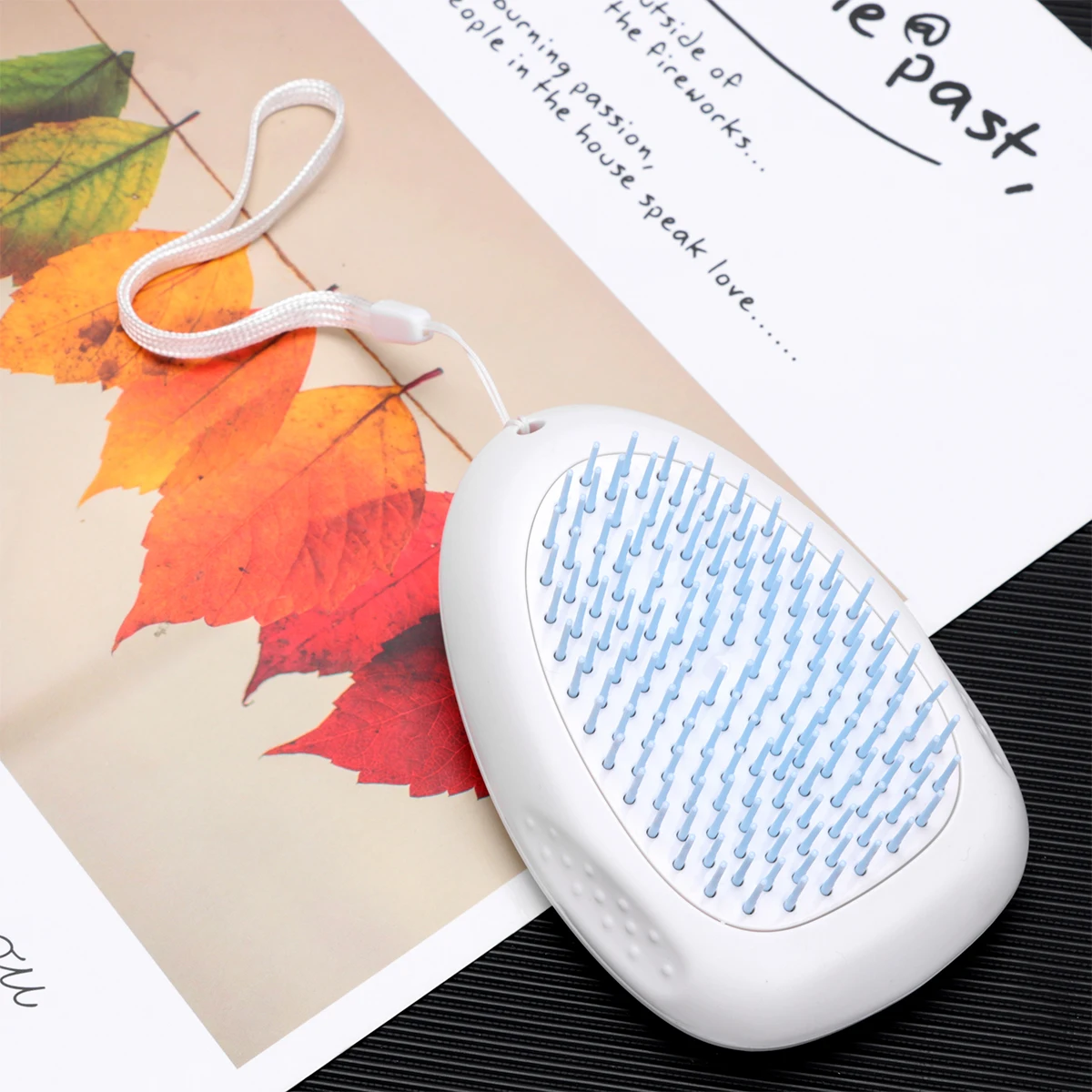 

Pet Cleaning Hair Removal Comb Dog Grooming Brushes Cat Brush Dematting Shedding Bath Anti Slip Portable Reusable Pet Supplies