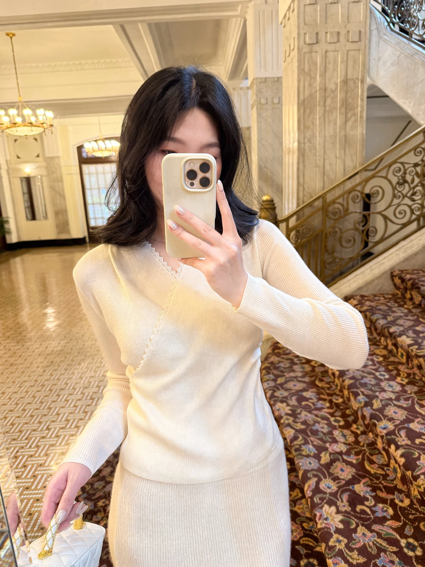 

Ele White Wool Knitted Sweater Lace Design Slim Fit Inner Wear Spring Summer New Sle by Qiongbenjia Ren