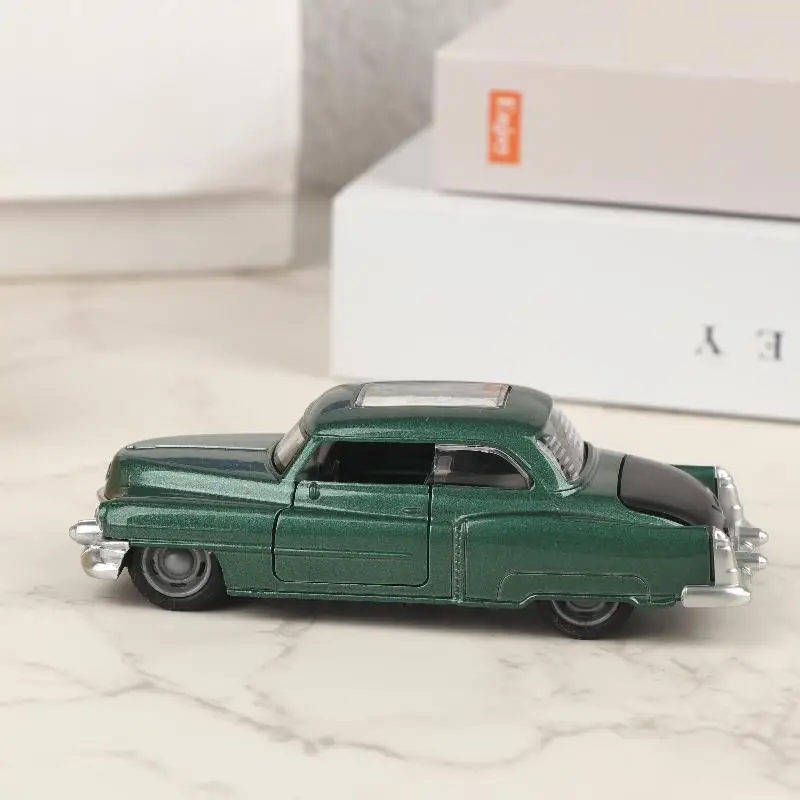 Hot Sale 1/36 Realistic Alloy Car Model Retro Pull Back Car Toy Die-cast Metal Toys Car Desktop Ornaments Home Office Decoration