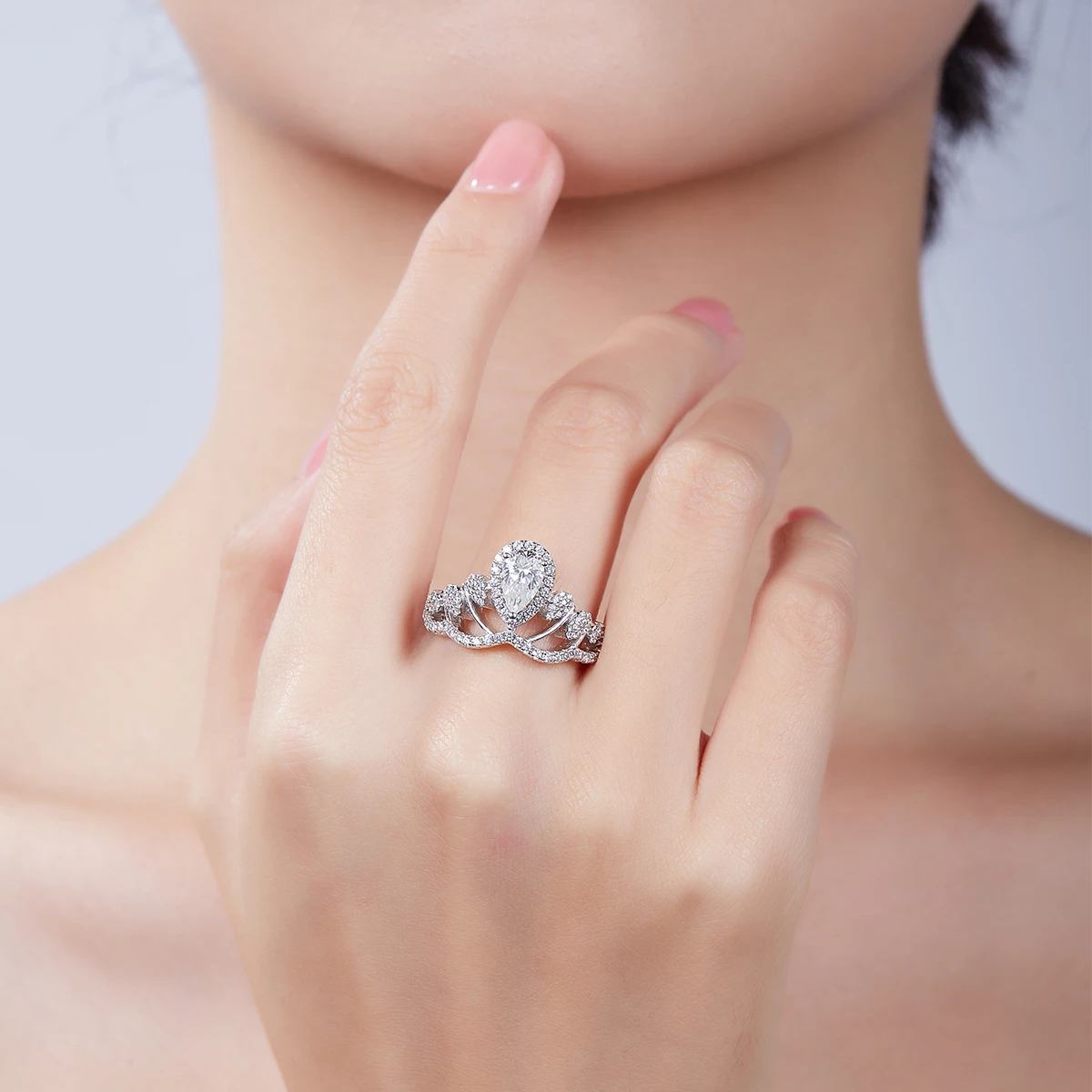 

NEO CARAT S925 Серебряное женское кольцо с муассанитом, 1 карат, цвет D, V-образная капля воды, ювелирные изделия для свадебной вечеринки