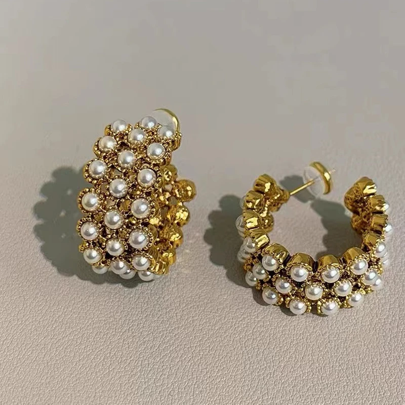 2023 Vintage C Shape Pearl Earrings for Women European American Trend Metal Stud Earring Female Daily Jewelry Accessories Gifts