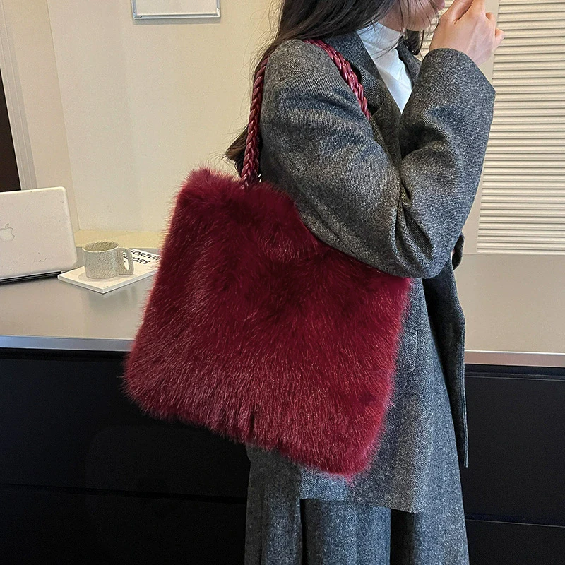 bolsa-de-ombro-feminina-de-luxo-com-imitacao-de-pele-macia-e-fofa-bolsa-transversal-bolsa-de-mao-quadrada-bolsa-tote