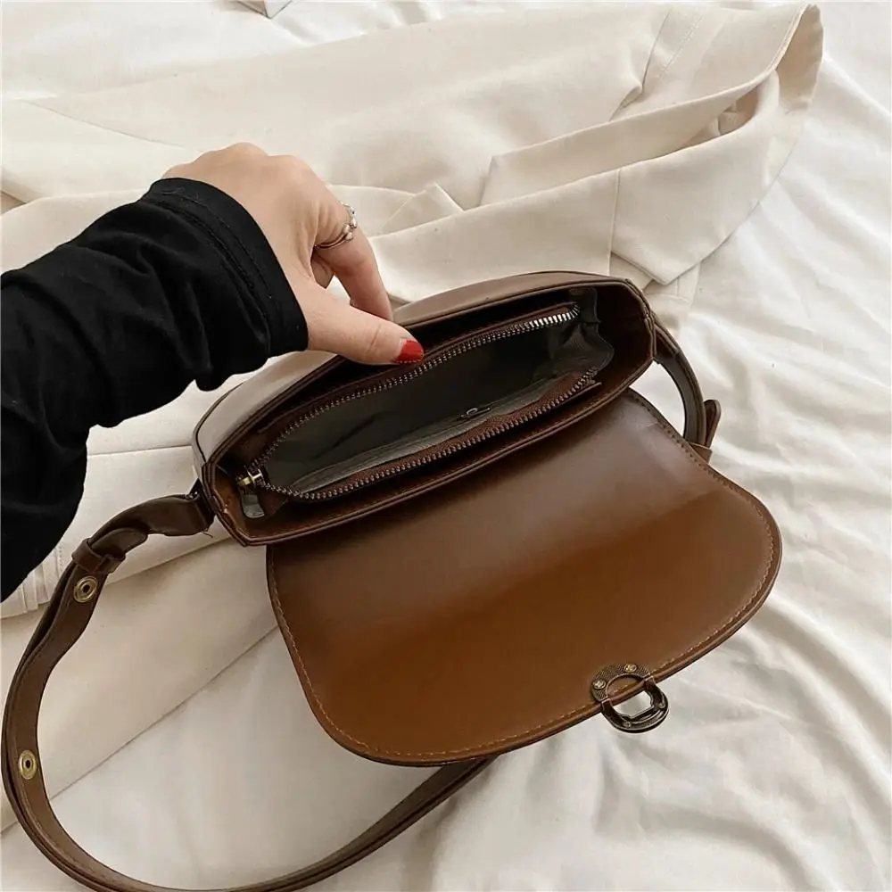 Elegante bolsa de couro PU, bolsa tiracolo estilo coreano, bolsa monocromática das axilas, bolsa de ombro para viagem, design de moda