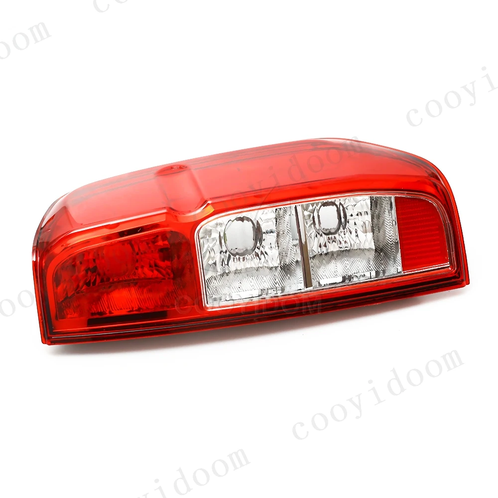 Car Rear Brake Light Rear Warning lamp Red Rear Tail Lamp Taillight For Nissan Navara D40 2005 2006 2007 2008 2009 2010-2015