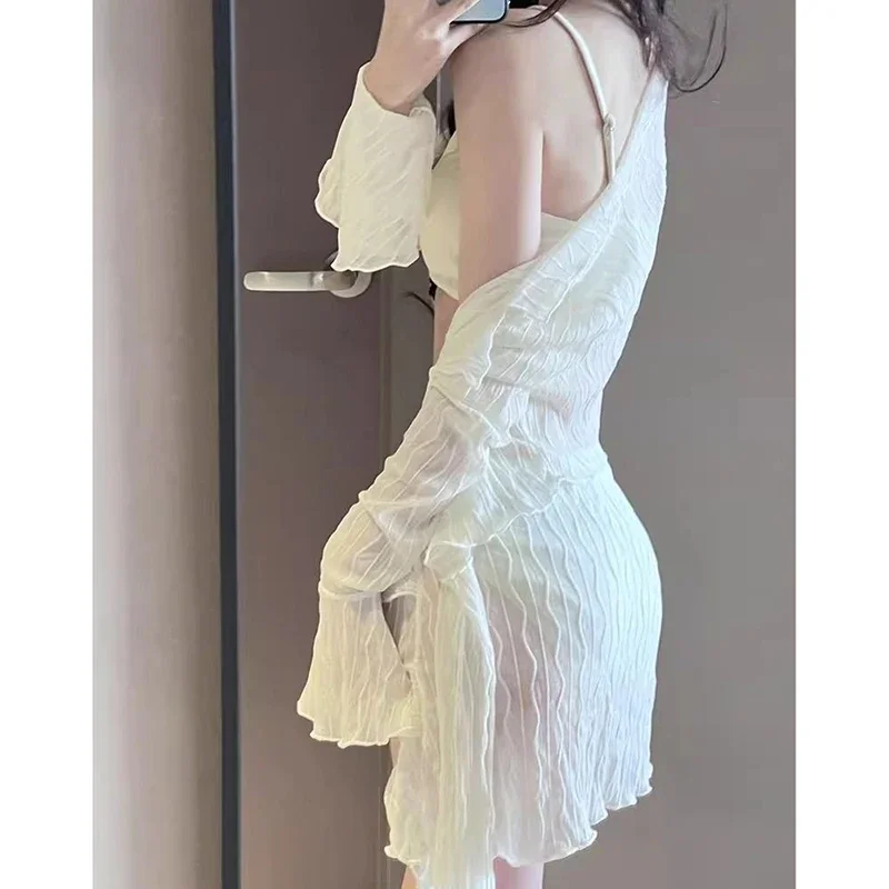 شيك مجموعة البكيني المرأة الدانتيل يصل مضيئة كم سترة غير النظامية تنورة صغيرة سبليت بيكيني 2025 جديد شاطئ ثوب السباحة 4 قطعة مجموعات