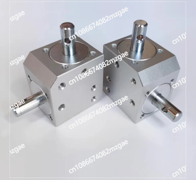 Right Angle Conical Bevel Gearbox New, 1:1 Speed Ratio Commutator Device with Double 8mm Shaft for Power Transmission