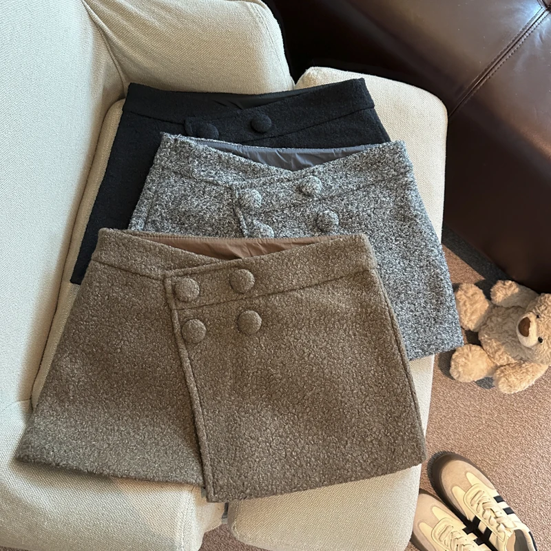 

Women's Brown Mini Woolen Skirt Vintage Aesthetic Y2k Gyaru A-line Skirt Harajuku Low Waist Shorts Skirts 2000s Clothes Winter