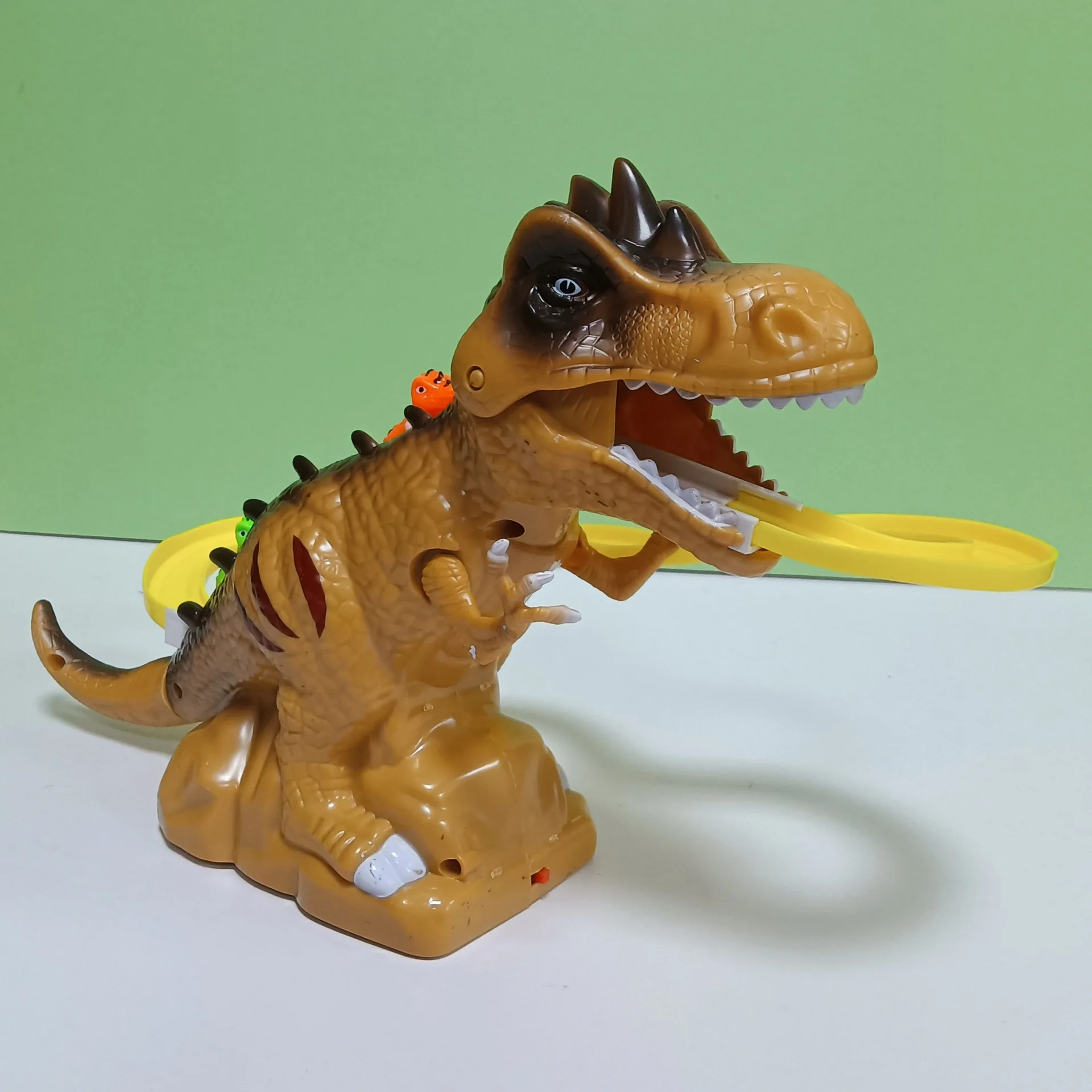 

Smart Sensor Dinosaur Toy - STEM Educational with Infrared Reaction & Simulated Actions | Paleontology Learning Gift for Kids 6+