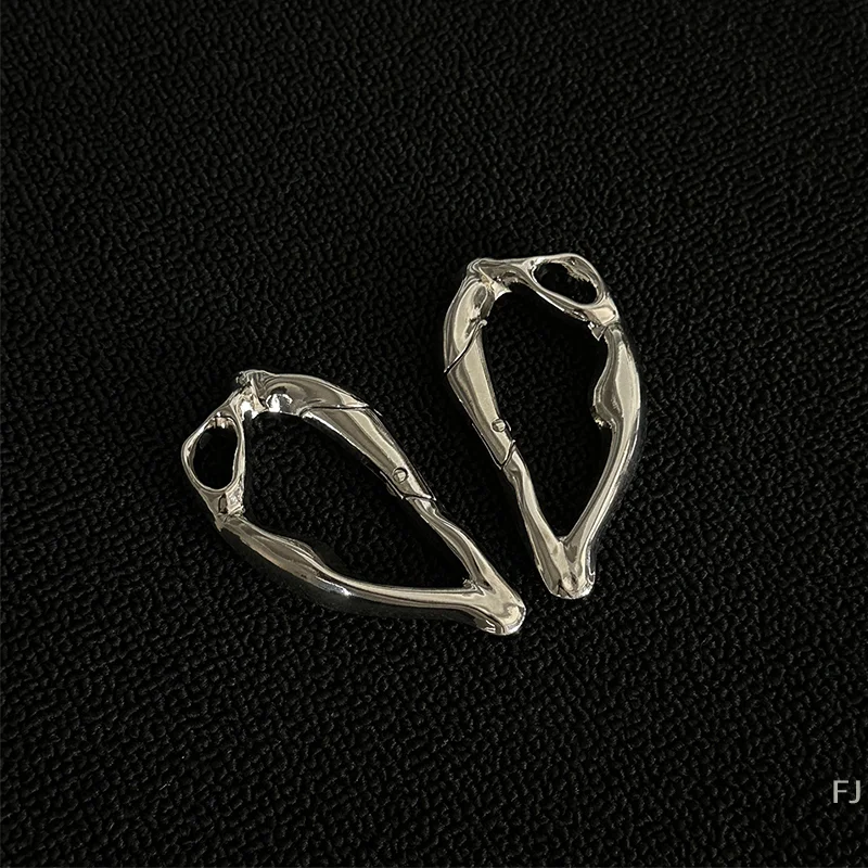 [YU]Shaped Metal Carabiner Keychain Multifunctional Mountaineering Car Key Ring Gothic Backpack Waist Hanging Decor DIY Y2K