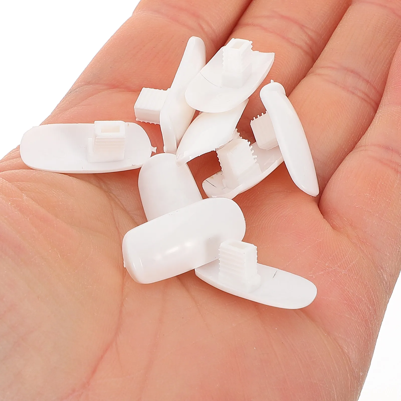 

100Pcs Mechanical Nail Tips Practice Easy Use Nail Art Training Display Sample Sticks for Polish Color Designs