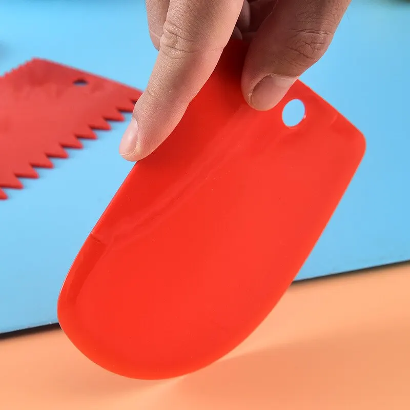 3pcs/set Red Decorating Tool Baking Dough Cutting Scraper Plastic Dough Scraper Thickened Three-Piece Cream Scraper image 2