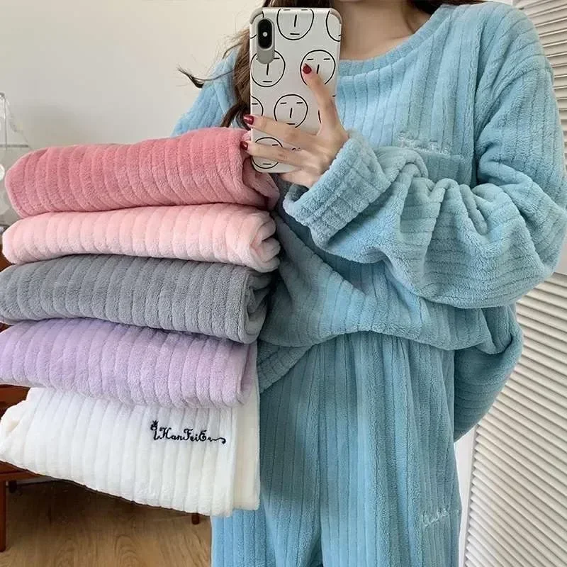 

Thickened Warm Coral Velvet Women Pajamas Loungewear Winter Solid Sleepwear Homewear Girl Two-Piece Set Striped Top and Pants P