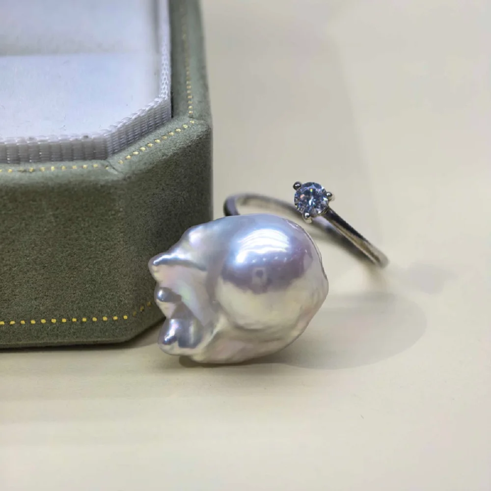 

Кольцо с натуральным жемчугом 11x13 мм, маленькое, в форме барокко, из серебра 925 пробы