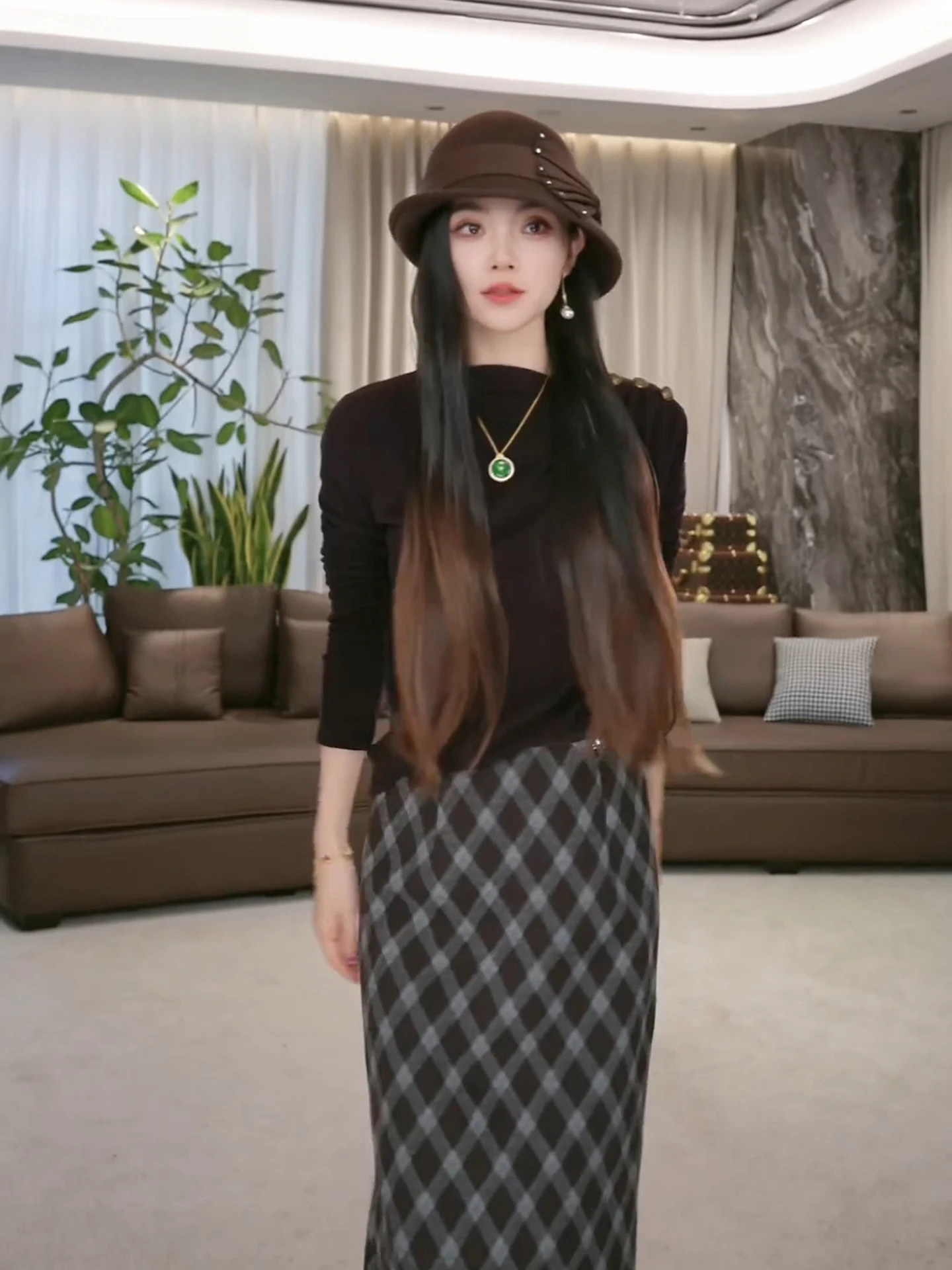 

Футболка-худи iela Slim Fit с одним открытым плечом, на пуговицах, класса люкс, с эффектом высококачественного материала, индивидуальный дизайн, от Qiyu LAeila