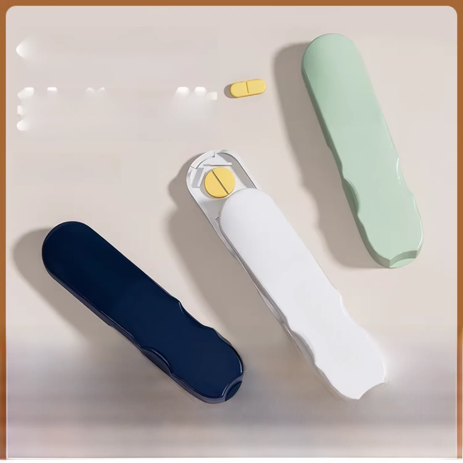 

Portable Medicine Cutter Tool for Splitting Tablets into f Or Quarter High Quali Medicine Organizer Fly Storage Supplies