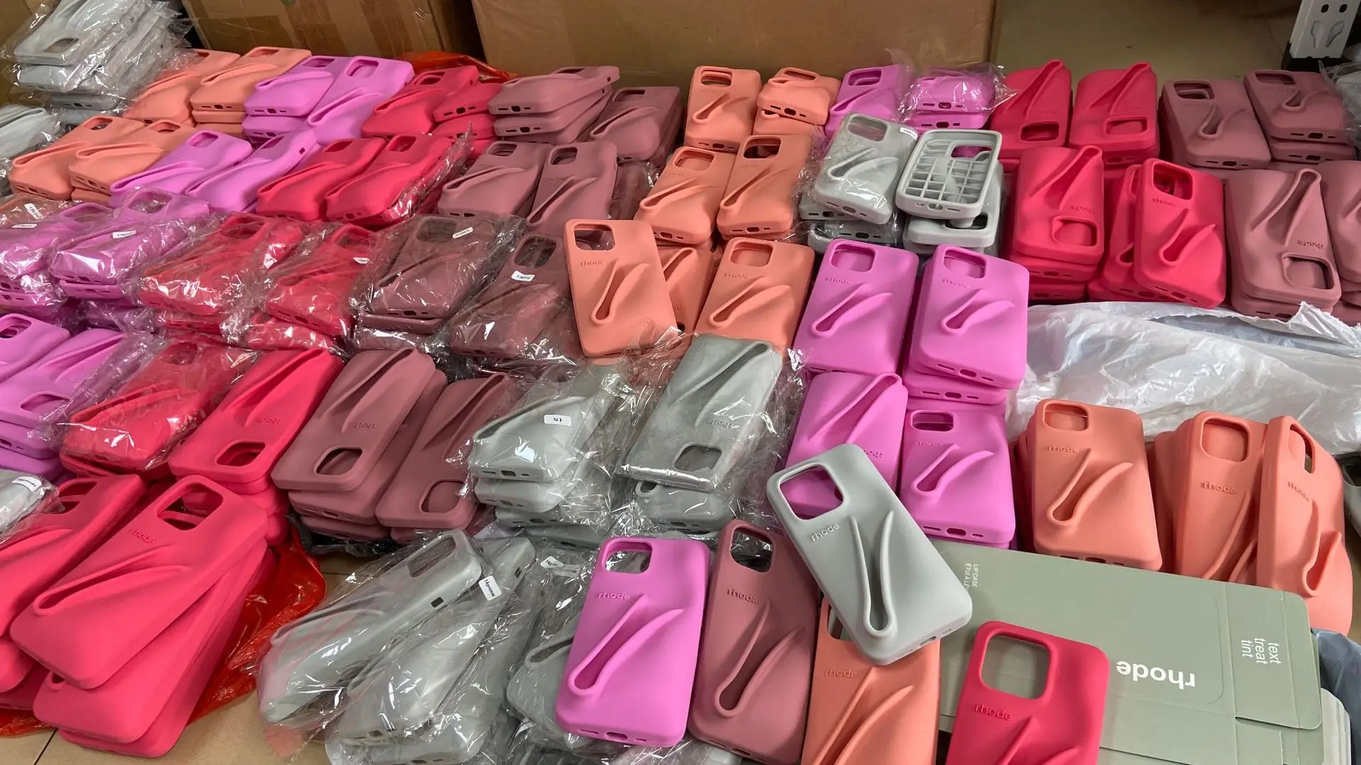 Fashion Box For Rhode Phone Case Gift Packaging Lipstick Box For Girl For iPhone 13 14 15 Pro Max Box