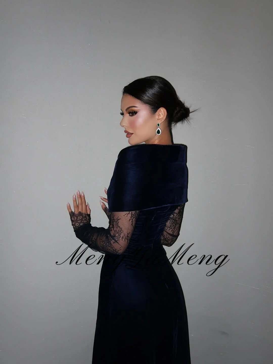 ZHUISHU Off the Shoulder Lace Long Sleeves Evening Gown V-Neck Mermaid Saudi Formal Event Dresses Customized Prom Party Gown