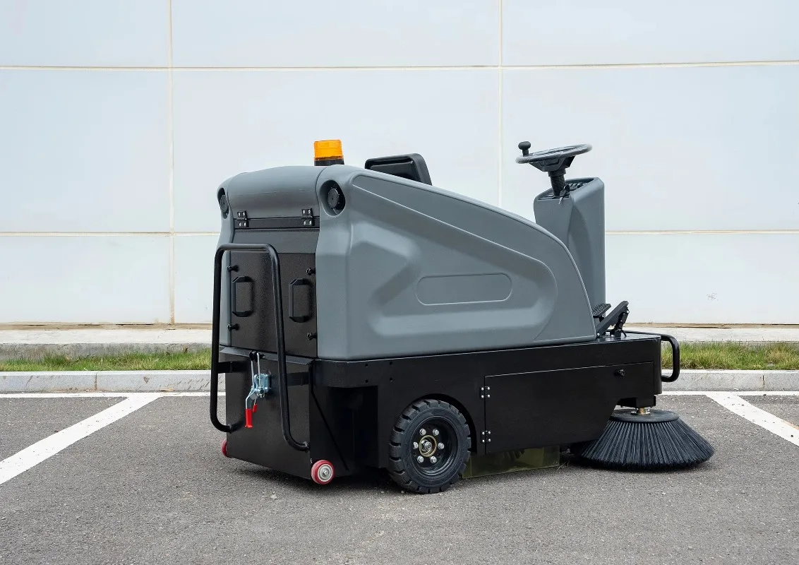 M1900 Industrial Ride on Electric Floor Sweeper Machine Automatic Road Street Durable Plastic Motor