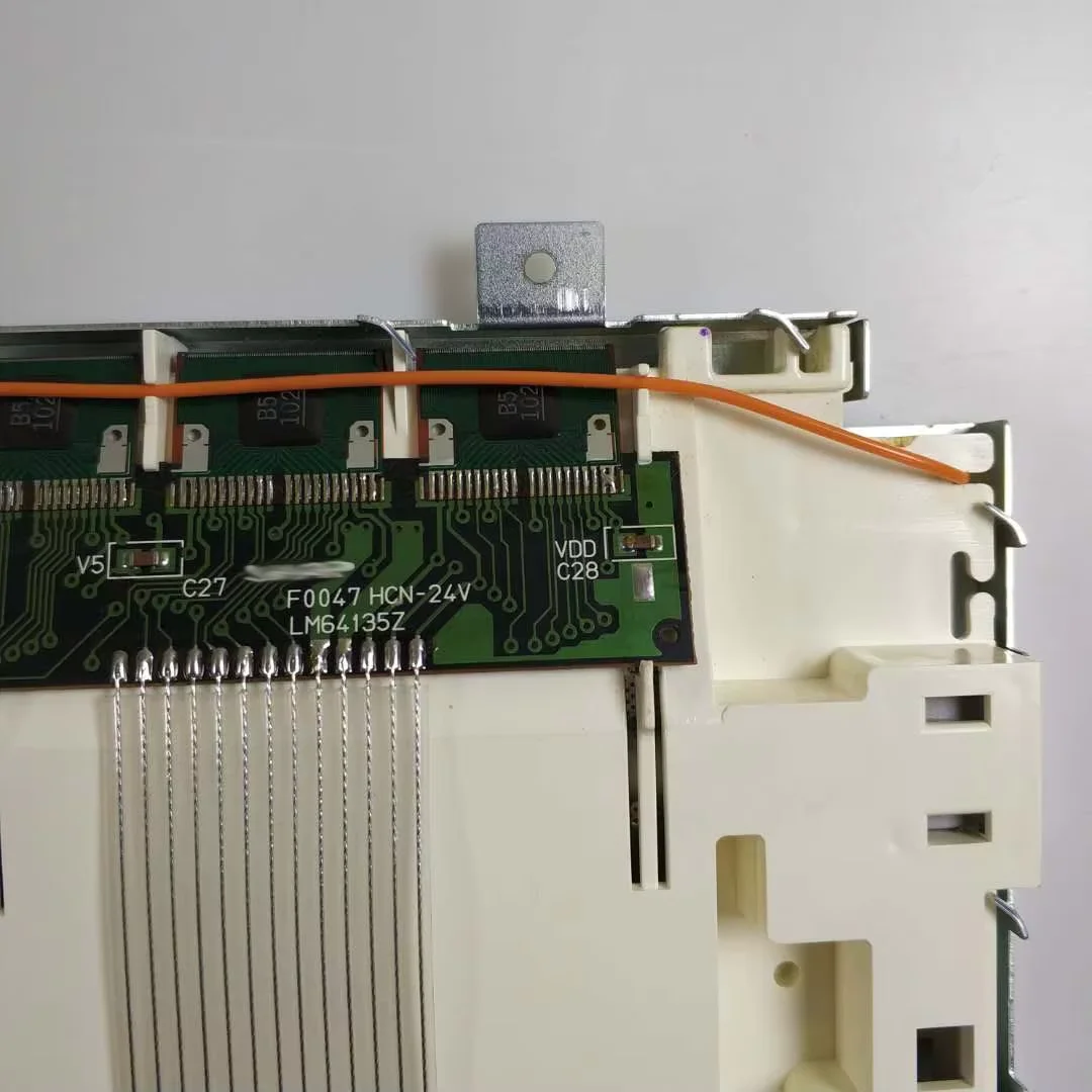 LM64135Z ЖК-экран