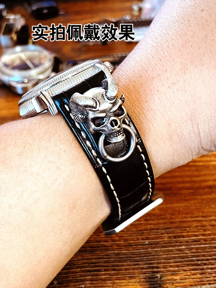 Handmade Punk Casual Cool Soft Genuine Leather Watch Band Interface 2022 24 26mm Fashion Frosted Leather Strap Pin