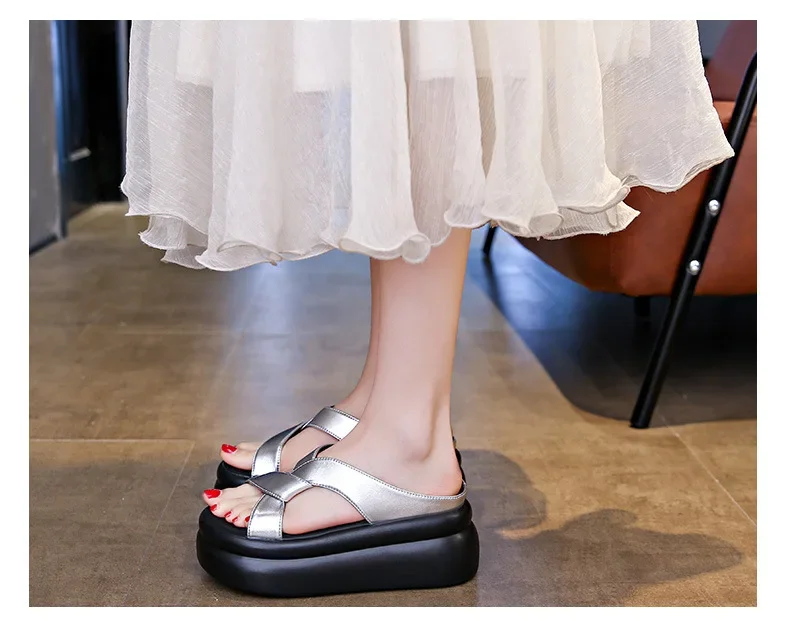 صنادل شاطئ نسائية جديدة سميكة القاع فستان ناعم وحيد عصري الصيف منصة شباشب لخارج المنزل Sandalias De Mujer #6