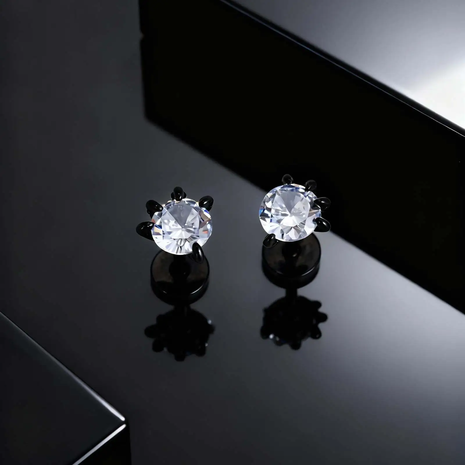 Punk Gothic Dragon Claw Earring for Men, White Cubic Zircon Stainless Steel Small Stud Earrings, Fashion Piercing Ear Jewelry