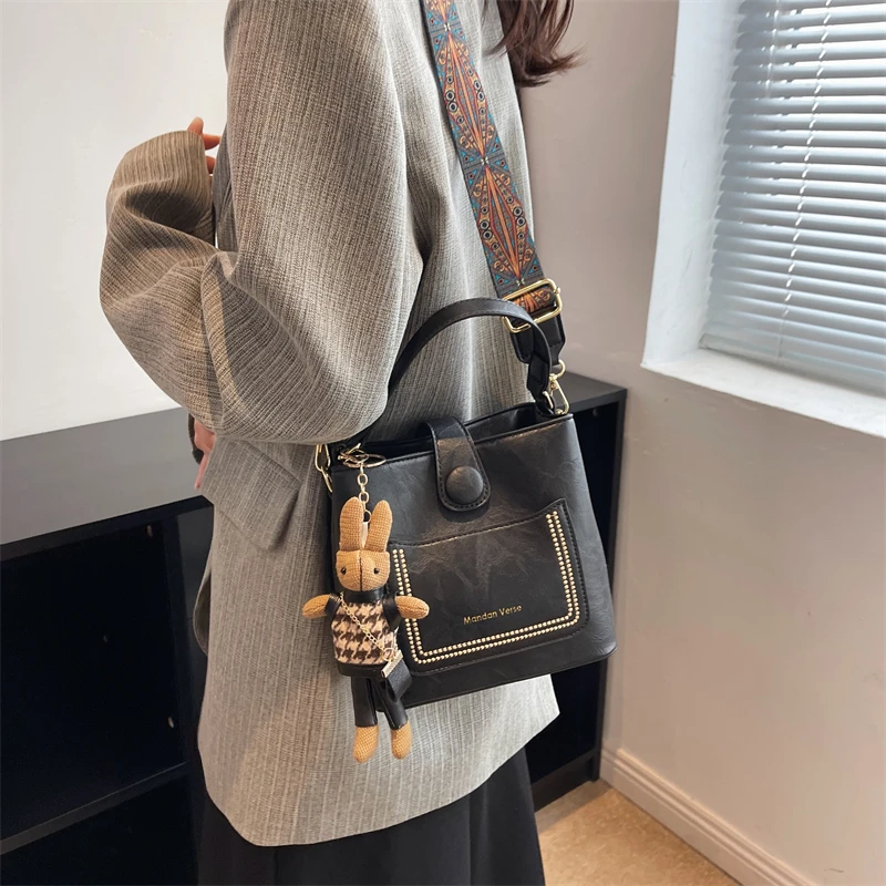 Fashion Trend Leather Tote Bag for Women 2024 Female Simple Large High Capacity Vintage Shoulder Bucket Bag Handbags and Purses