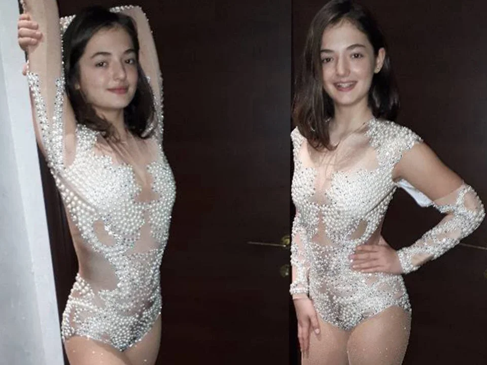 Боди с блестящим жемчугом и кристаллами, женские цельные наряды телесного цвета, праздничная вечеринка, блестящий купальник со стразами, костюмы для певицы