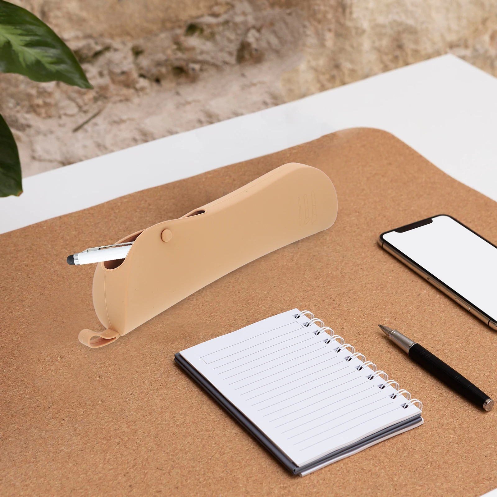 

Silicone Makeup Brush Holder Eyebrow Pencil Case Deep Khaki Lightweight Portable Compact Travel Bags Toiletries
