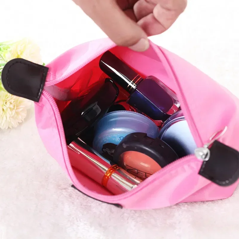 1pc Candy Colored Patch Detail Makeup Bag Waterproof Folding Dumpling Type Cosmetic Storage Wash Bag for Girls and Women