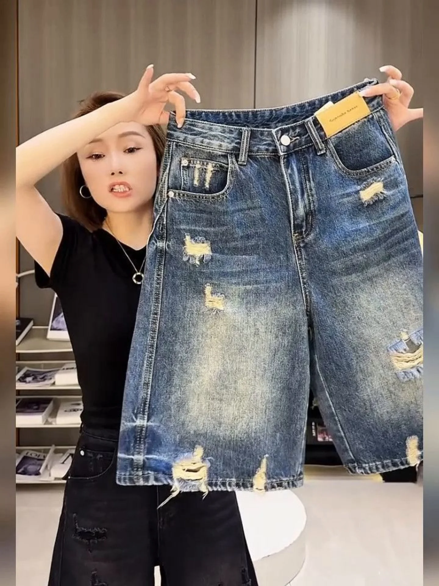 

Summer American Style Casual High Waist Wide Leg Jeans Shorts Women Loose Meat Cover Fashionable Five Parts Blue Cotton Denim