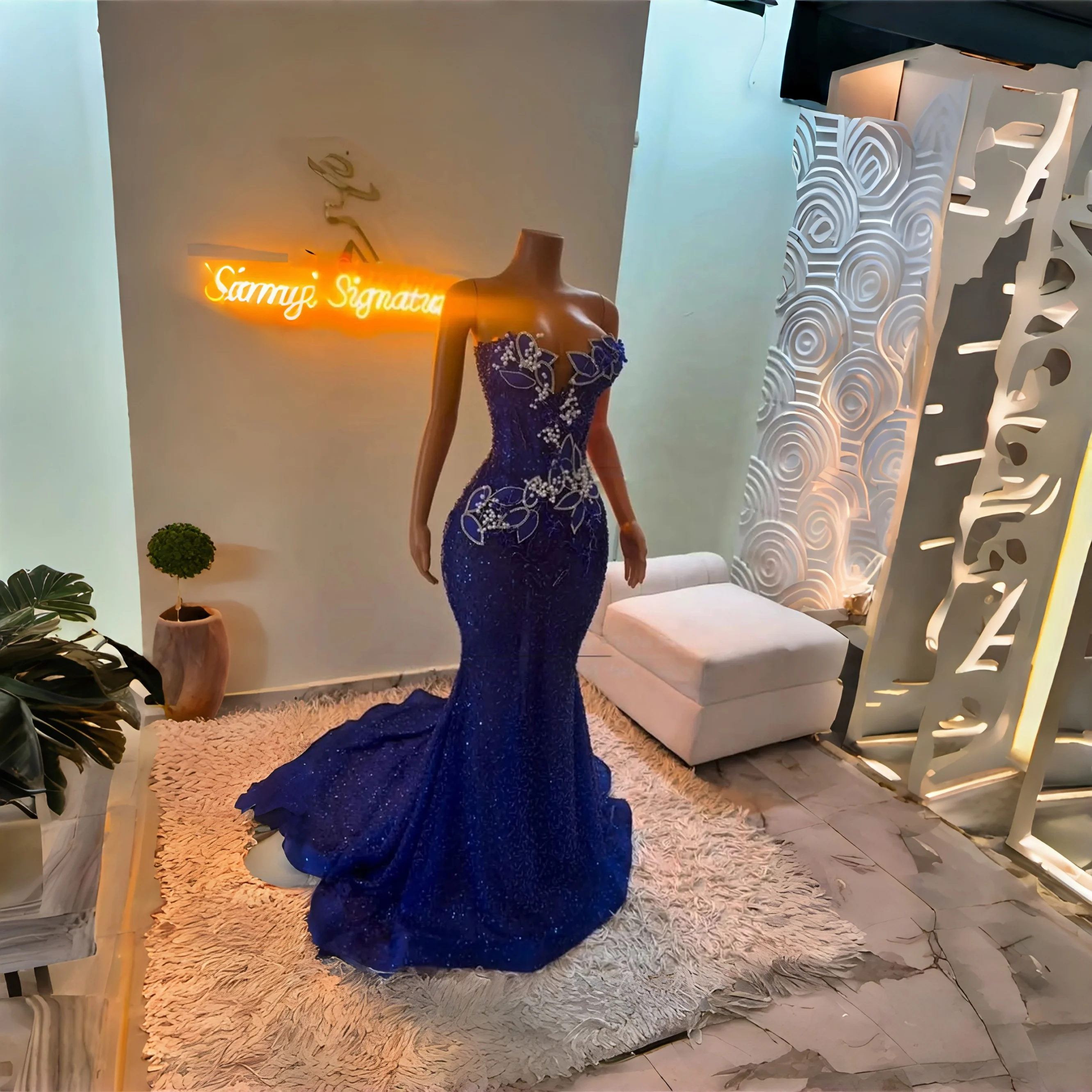 Königsblaue afroamerikanische Ballkleider für schwarze Mädchen, herzförmiges, mit Pailletten besetztes Robe De Soiree-Abendkleid, maßgeschneidert