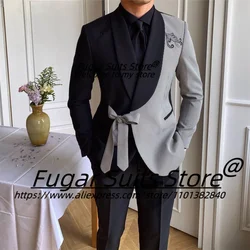 Trajes elegantes de empalme negro para Hombre, esmoquin ajustado con solapa para novio, conjuntos de 2 piezas, chaqueta masculina de moda, último diseño