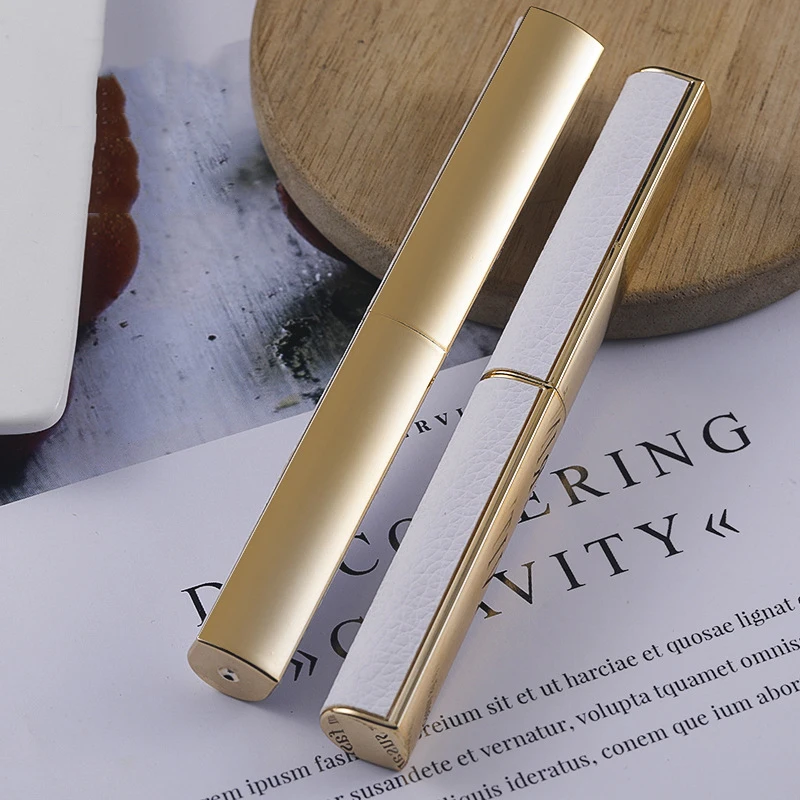 Empty 3.5g Lipstick Tube PU White Gold Lip Balm Containers Cosmetic Containers Wholesale Packaging Glue Stick Lipstick Bottle