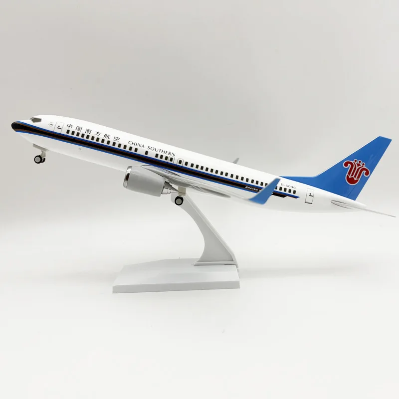 

Модель самолета China Southern Airways B737, 30 см, масштаб 1/124, из смолы, литая, с колесами и подставкой, сувенир, подарок