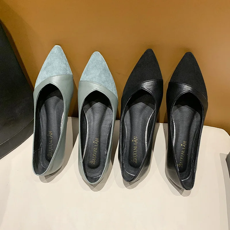 รองเท้าส้นแบนหัวแหลมสไตล์เกาหลีใหม่ ฤดูใบไม้ร่วง-ฤดูหนาว ปี 2025 สำหรับผู้หญิง สไตล์มินิมอลลำลอง เหมาะสำหรับใส่ทำงาน แบบสวม