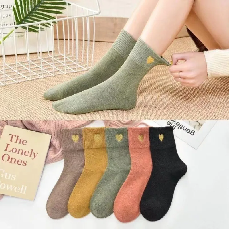 

5 Pairs Cute Japanese Solid Color Korean Short Socks for Women Autumn and Winter Thermal Socks Set Ladies School Socks for Girls