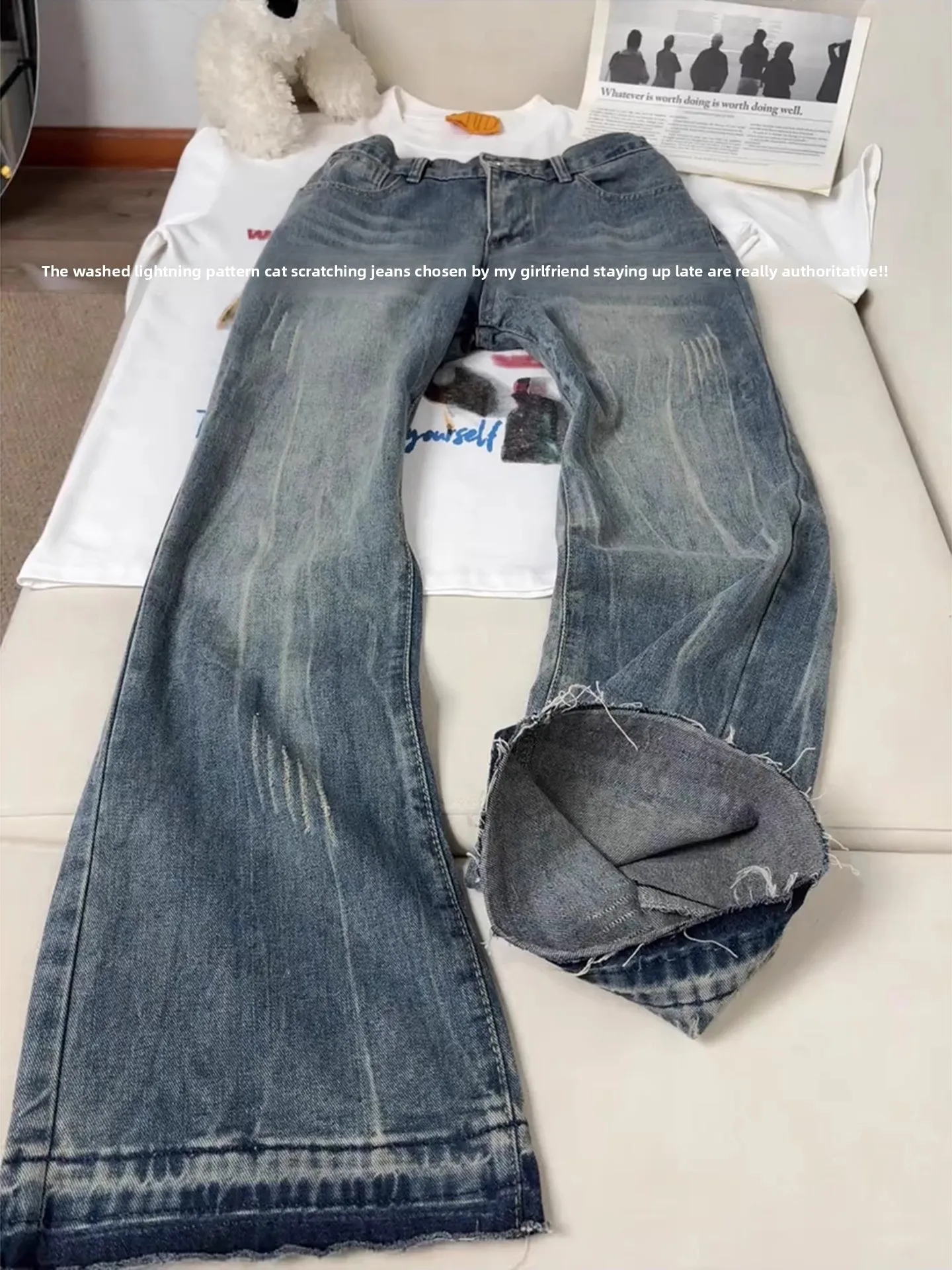

Retro Blue Scratch Lightning Pattern Men's Jeans High Street Cleanfit Slim Straight Leg Micro Flared Pants Youth Faion