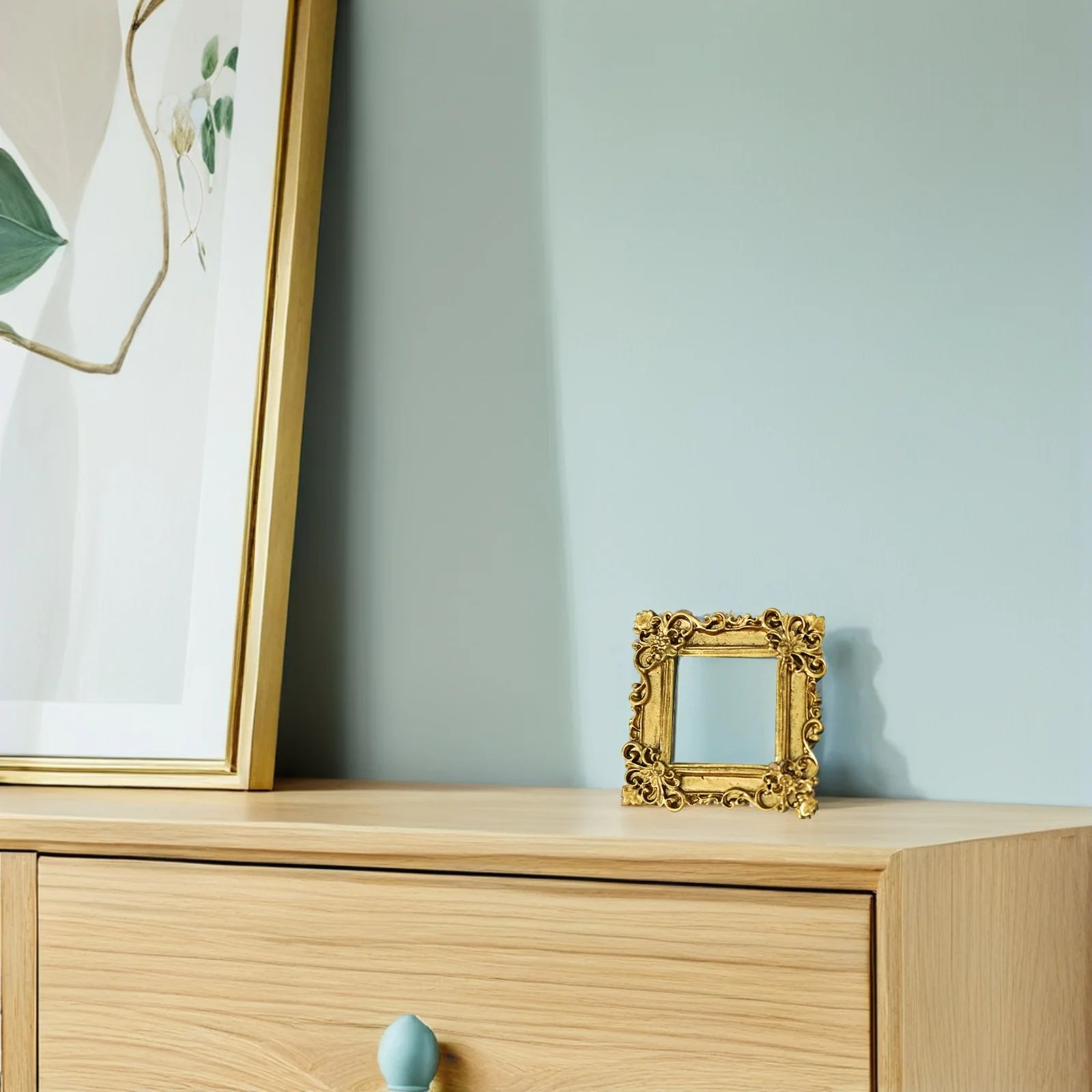 

2Pcs Finish Mini Resin Picture Frame Vintage Inspired Small Decorative Frame for DIY Home Craft Applications