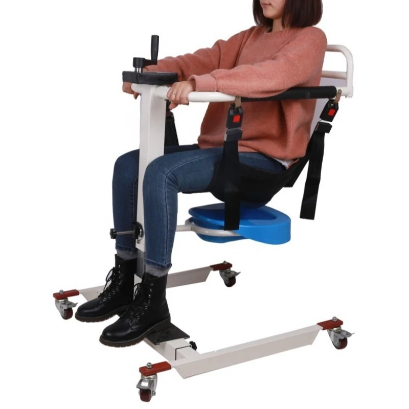 The Elderly Assisted Shifting Machine Gets Up, Up, Docks The Wheelchair, Gets on And Off The Car