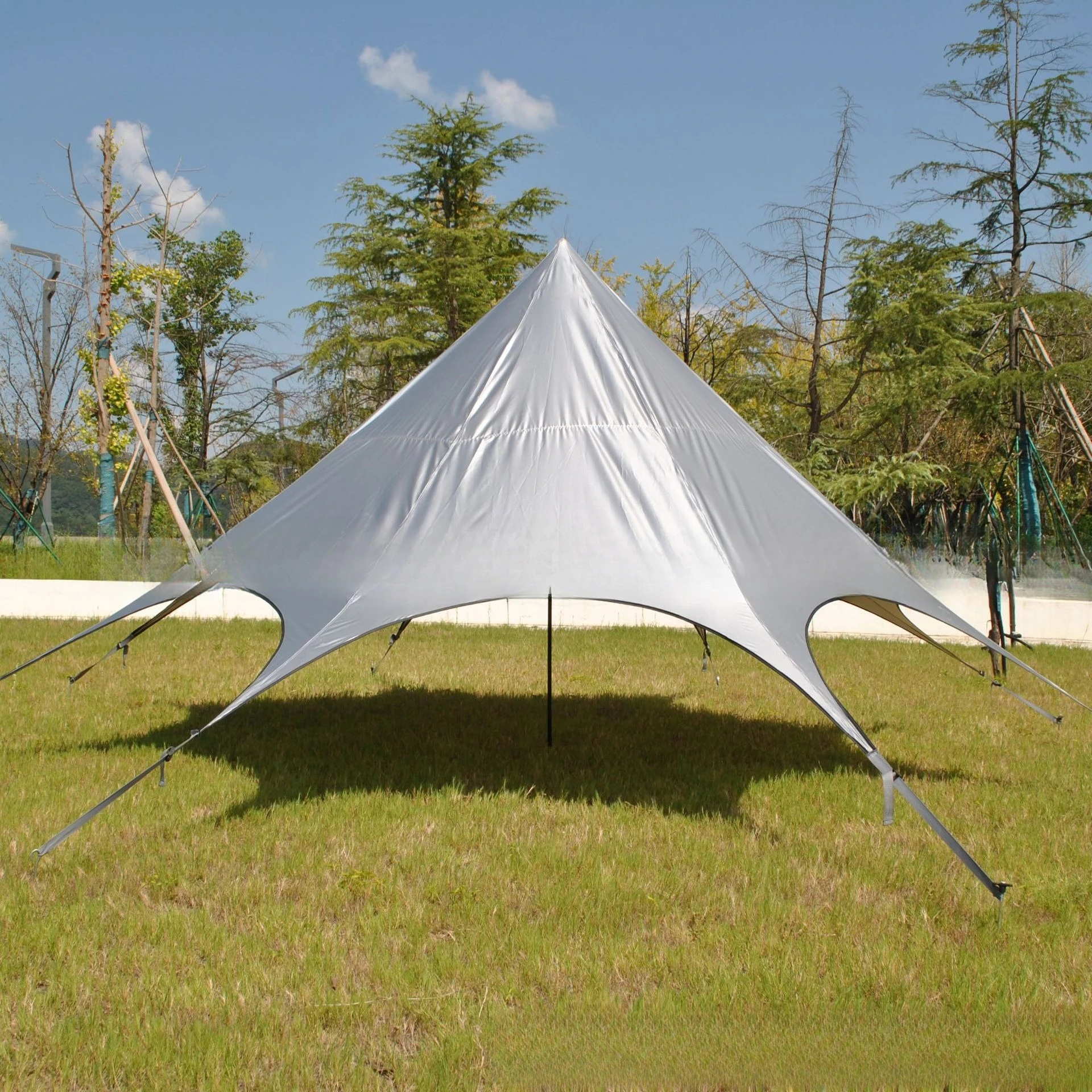 Silver-coated rain and sun-proof octagonal canopy, lightweight courtyard umbrella canopy pavilion