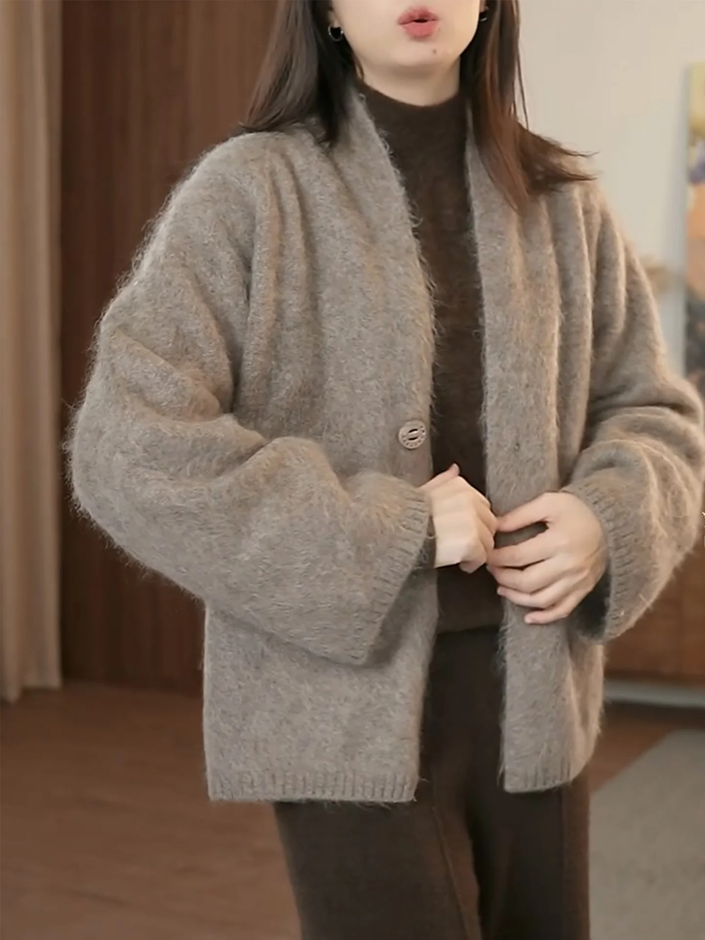 

Осенне-зимний женский кардиган больших размеров с V-образным вырезом, вязаный, свободный, универсальный, модный, с длинными рукавами, в стиле Lazy Sle