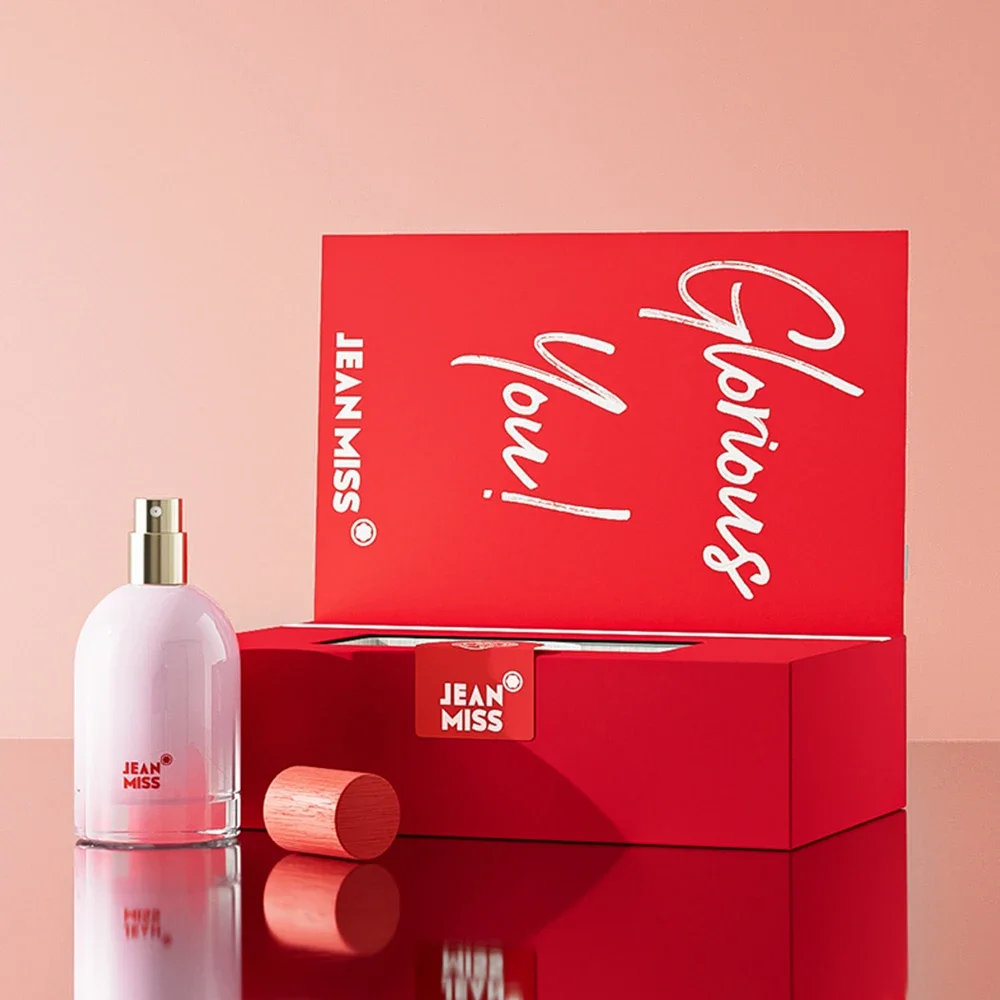 ماء عطر 50 مل للنساء، يتميز بتكوين ملاحظات الزهور الخشبية من Duorre.