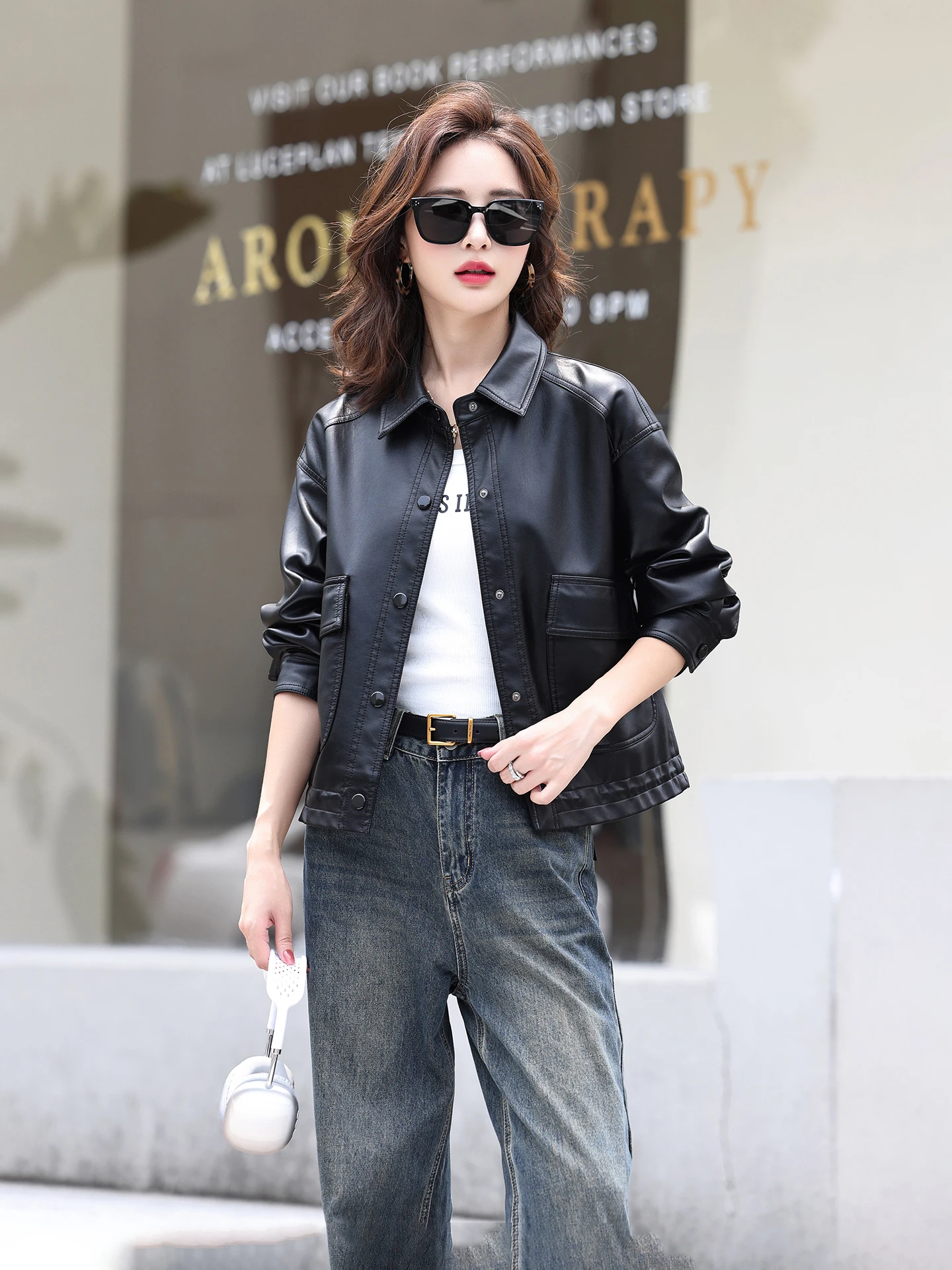 

Весна-Осень 2025: Новая женская куртка Sle Haifeng из натуральной кожи, модная, высококачественная, из овчины, свободного кроя, в корейском стиле, с эффектом стройности.