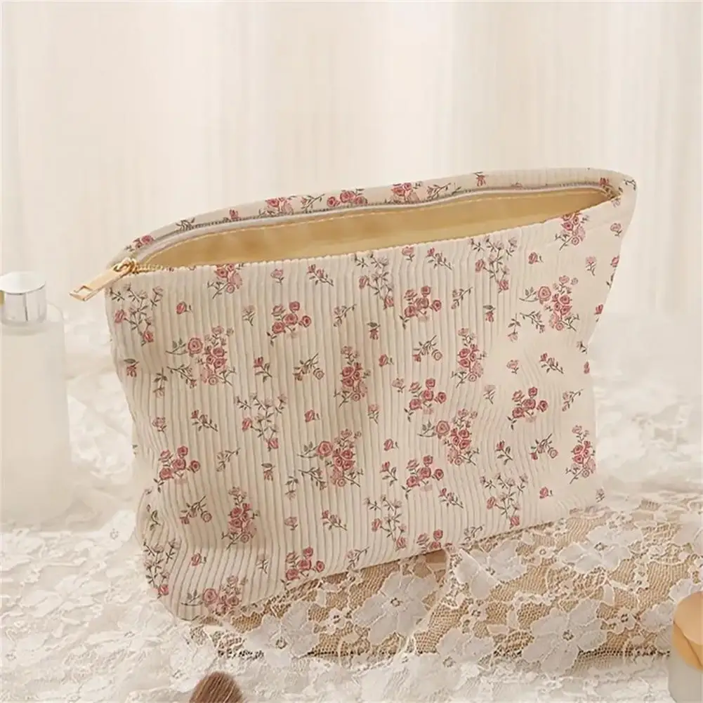 Feminine Floral Print Cosmetic Organizer Vintage Style Floral Print Cosmetic Bag with Zipper Closure Collapsible for Brushes