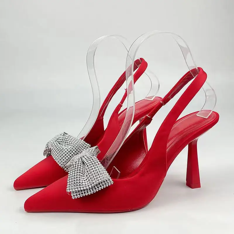 New Style Fashion Women Shoes Hollow Design Women Shoes Matching Bag in Silver Color Mature Ladies Comfortable Sandals for Party